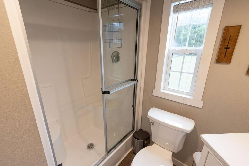 Pet Friendly Tiny House Rental With New Access To Guadalupe River Nbtx New Braunfels Ngoại thất bức ảnh