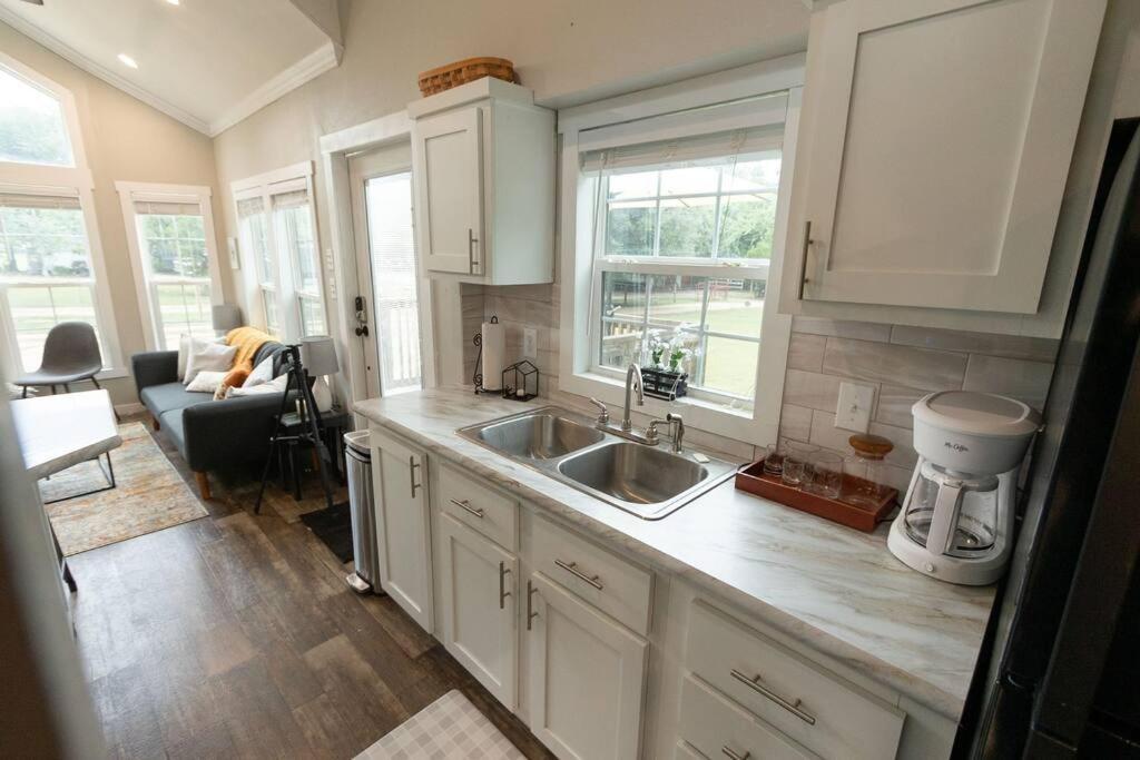 Pet Friendly Tiny House Rental With New Access To Guadalupe River Nbtx New Braunfels Ngoại thất bức ảnh