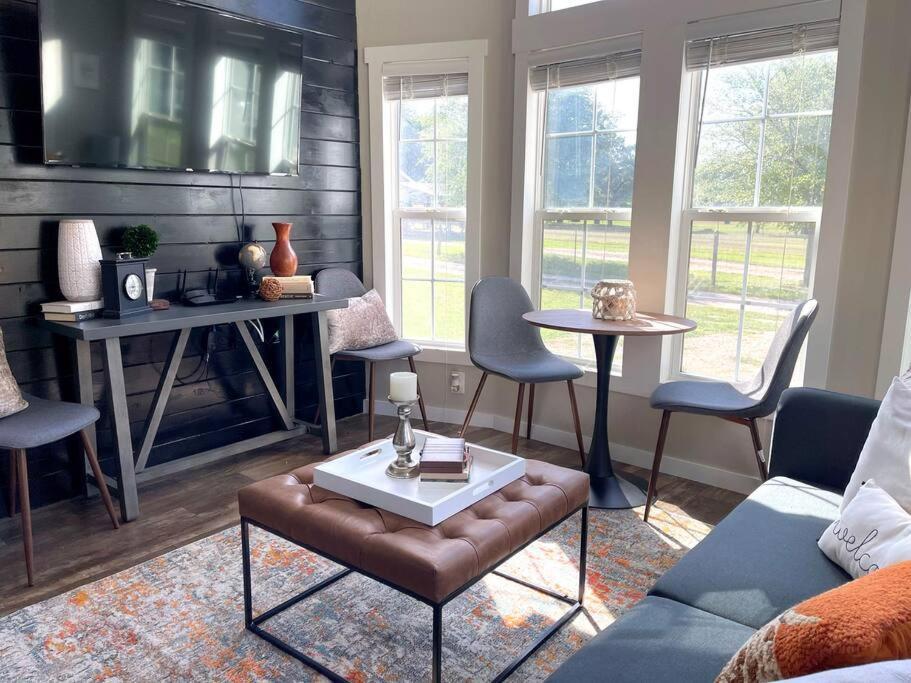 Pet Friendly Tiny House Rental With New Access To Guadalupe River Nbtx New Braunfels Ngoại thất bức ảnh
